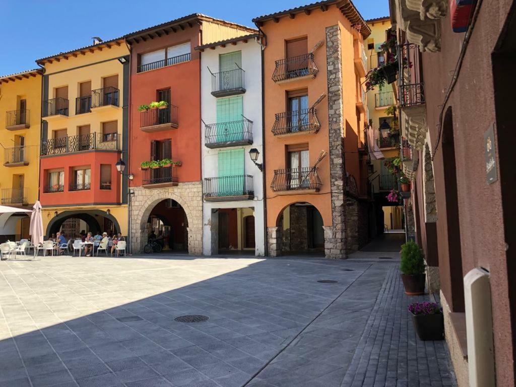 Apartamento Vacacional El Pont de Suert Exterior photo